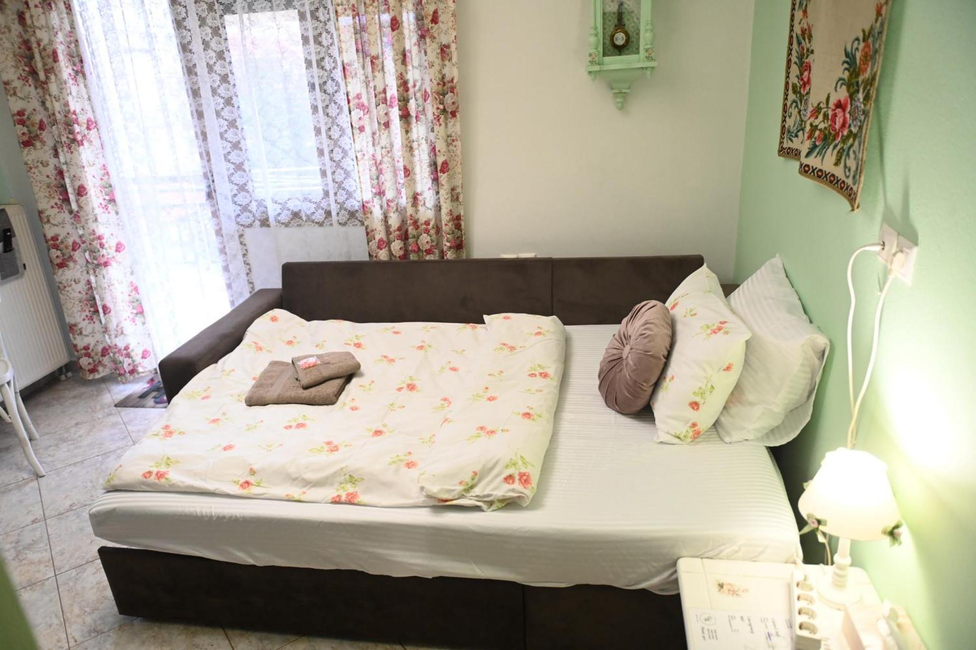 G & A Apartment Orestias Bagian luar foto
