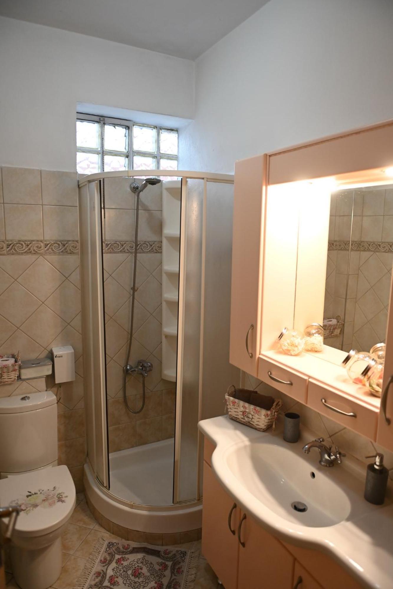 G & A Apartment Orestias Bagian luar foto
